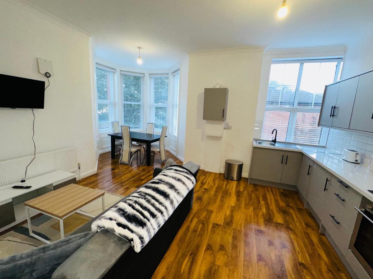 Newly Refurbished Two Bedrooms Flat St Leonards-on-Sea Exterior foto